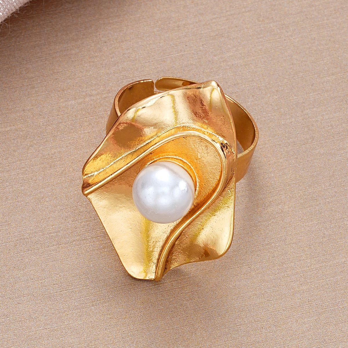 Irregular Pearl Gold Ring