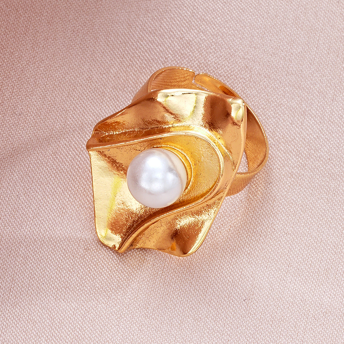 Irregular Pearl Gold Ring